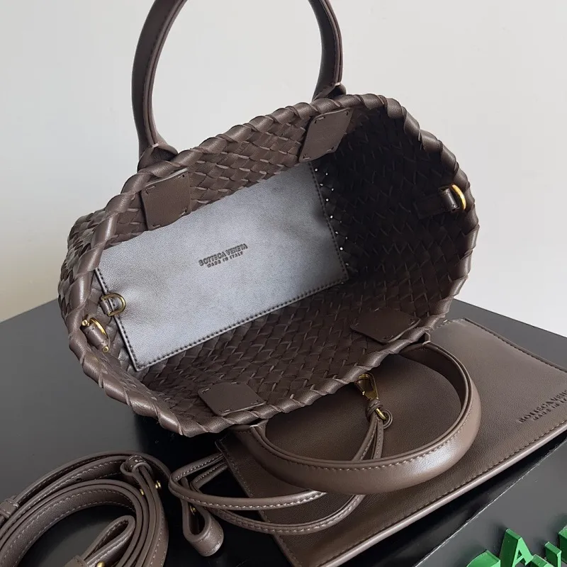 All categories 💚 Authentic bags 💚 BV 2025 new BV handbags